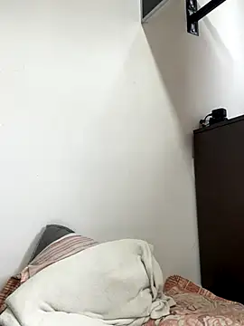 Emmabee123 live sex cam