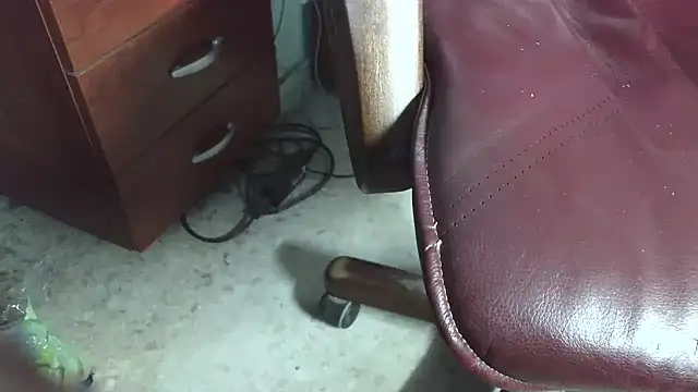 hairyandtiny live sex cam