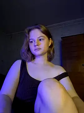 SlipperSherry live sex cam