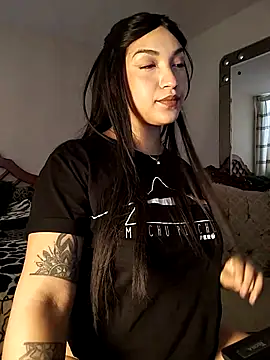 FallsForHerSmile live sex cam