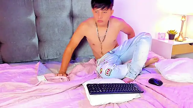 Candy_lovelly live sex cam