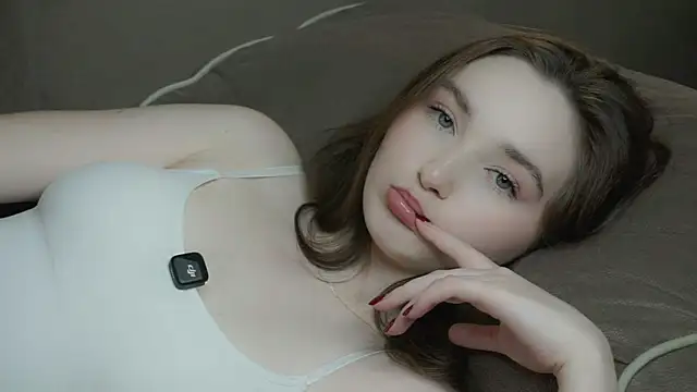 Eliravelvet live sex cam