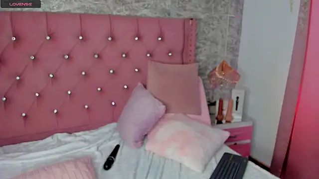 Mia_Jansen live sex cam