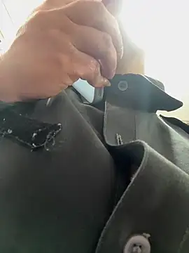 Alysson-- live sex cam