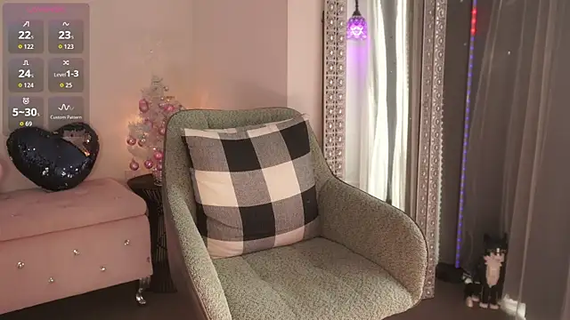 Mysticxkitty live sex cam