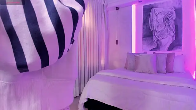 nathalie_rivers's cam snapshot