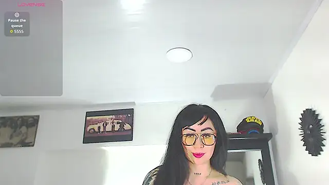 Vicky_hotmilf's cam snapshot