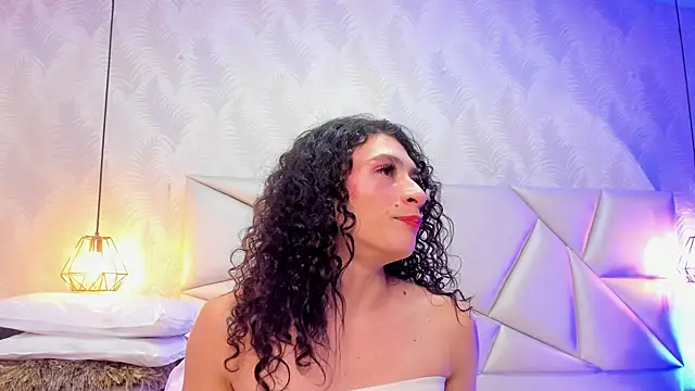 laurettedela_rouse live sex cam