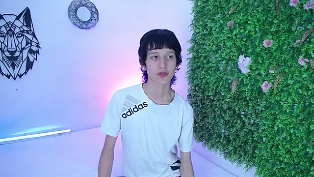 Emo_Boy_ live sex cam