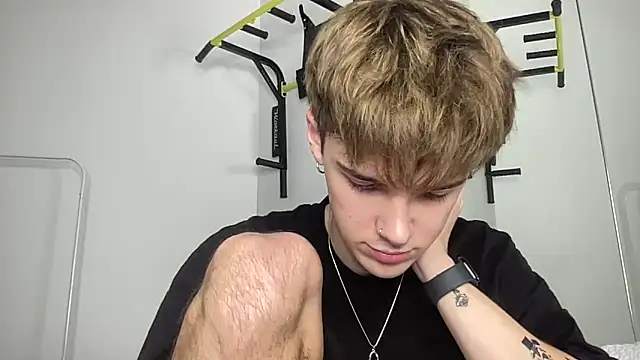 Milk_Guy live sex cam