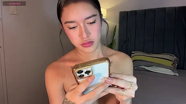 wiggle_nibble live sex cam