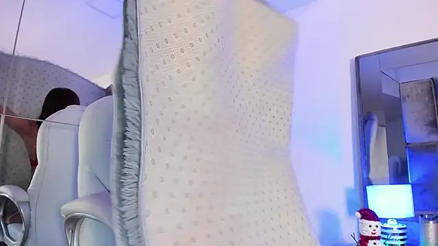 zinnia_mosley's cam snapshot