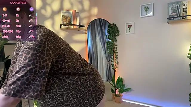 Lella_Ryann_ live sex cam