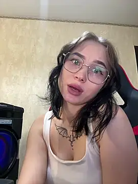 PrettyMegan live sex cam