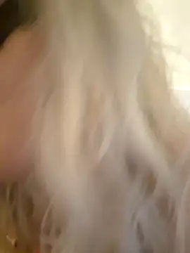 NaughtyCatgirl live sex cam