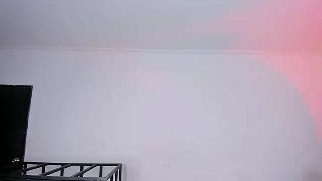 AmberiniHoffman's cam snapshot