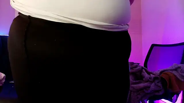 _Emily_rosee_'s cam snapshot