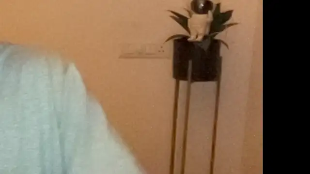 MakeMeAwareAah live sex cam