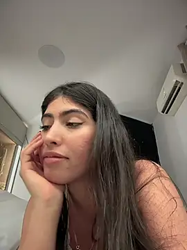 Gaby_zahir_'s cam snapshot