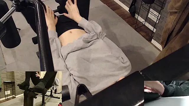 Stretch-man live sex cam