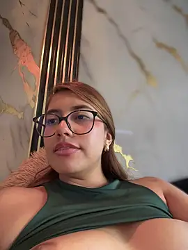 sara_calderon live sex cam