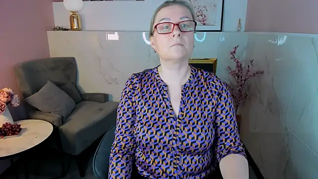 AlexandraKind's cam snapshot