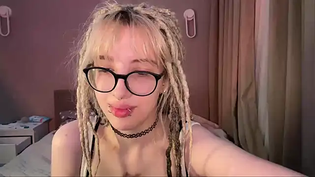 Milkmoriee's cam snapshot