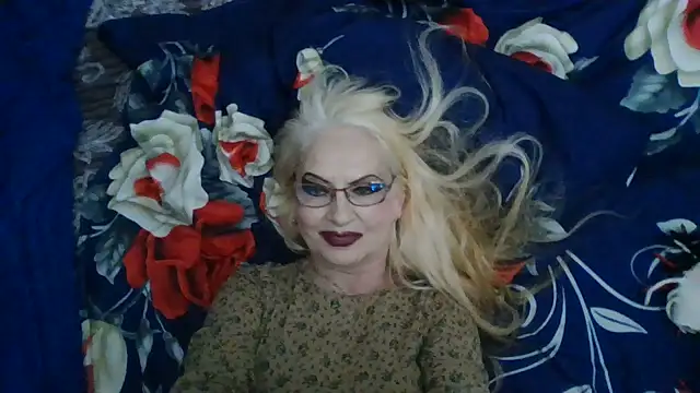 CarlyTreat's cam snapshot