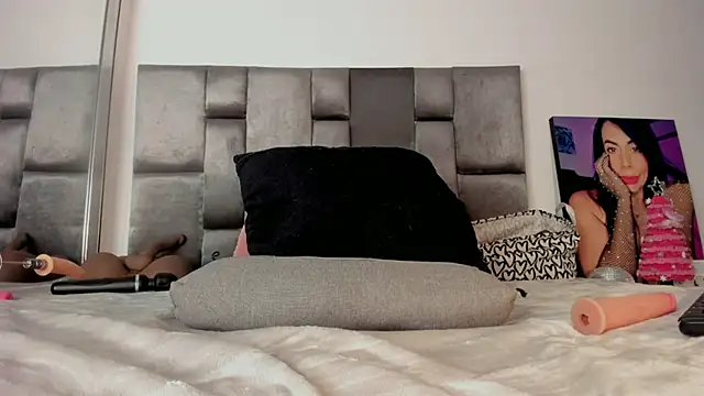 Lia_johnsonn's cam snapshot