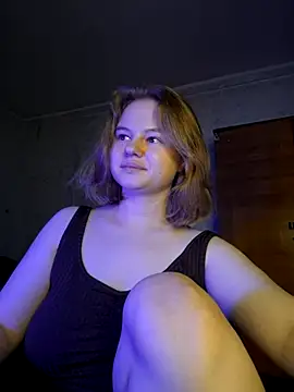 SlipperSherry live sex cam