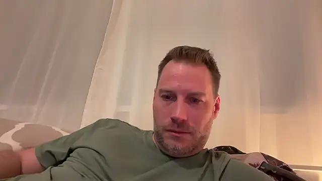 Christian87xxx live sex cam