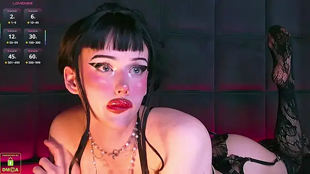 RoxyKyper live sex cam