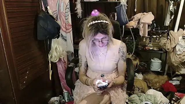 Ombeline1 live sex cam