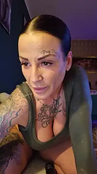 EmilyDiazofficial live sex cam