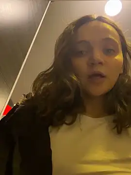 TheYourL live sex cam