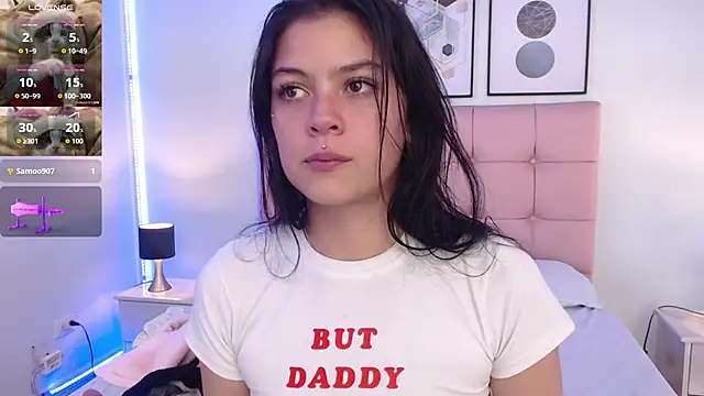 KikiVelvet live sex cam