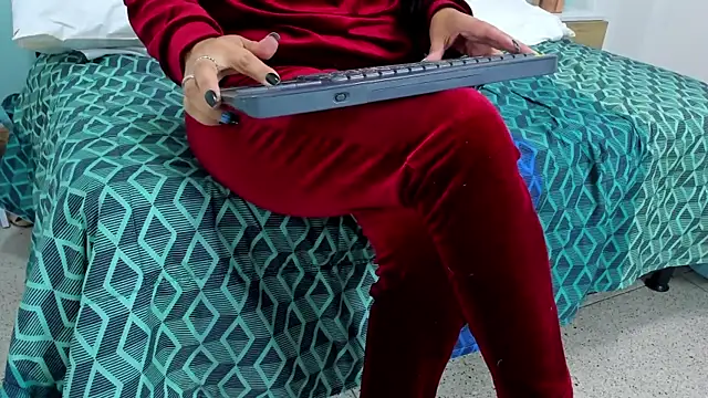 Marianee_Rousse's cam snapshot