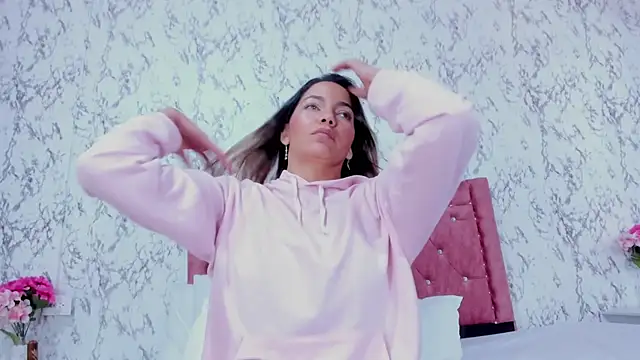 Mia_Malkovaa_'s cam snapshot