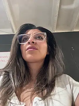 Isabella_Varella live sex cam