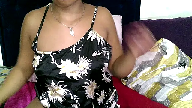 BUNNYCHOWX28's cam snapshot