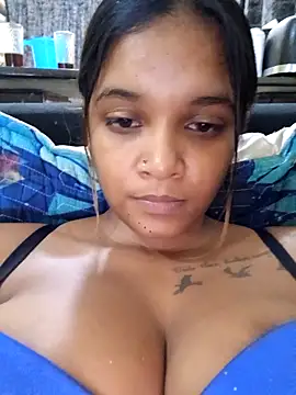 Indianqueen03's cam snapshot