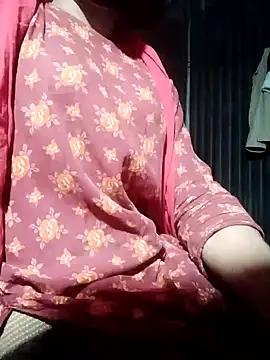 qeen3321's cam snapshot