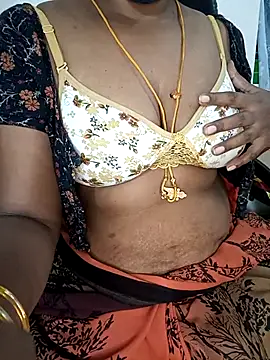 Tamil-hotwife's cam snapshot