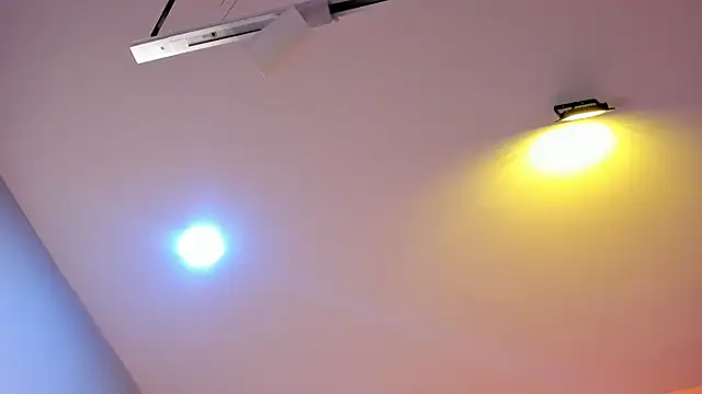 yeikafoxy's cam snapshot