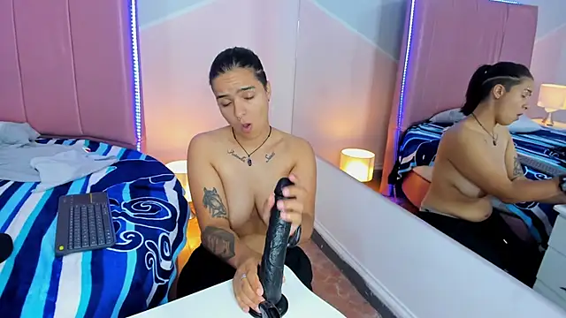 valen_rouse's cam snapshot