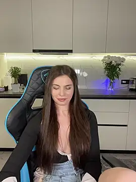 CurlyLara live sex cam