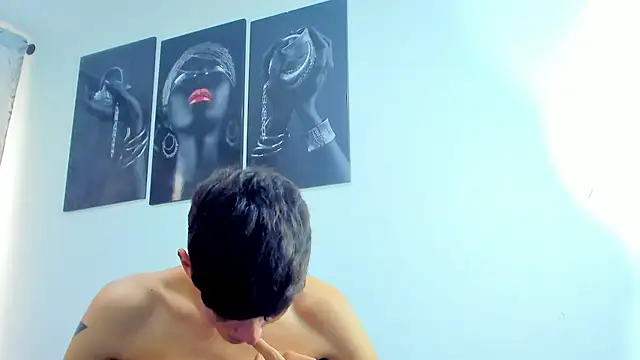 Maikol_Ortiz live sex cam