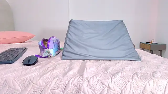 kira_mz's cam snapshot