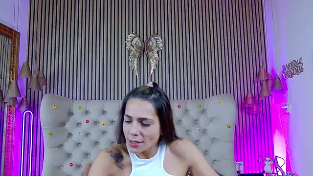 PlayfulShow's cam snapshot