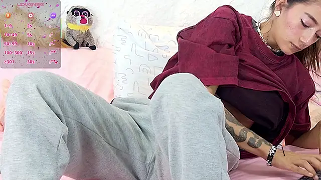 zorravioletta1's cam snapshot